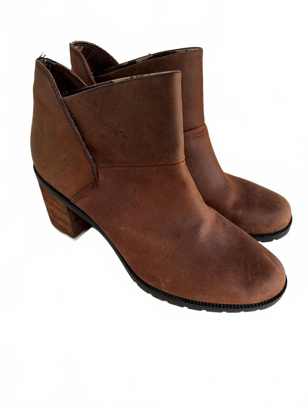 Clarks Malvet Helen Leather Heeled Booties Women 10 Fall